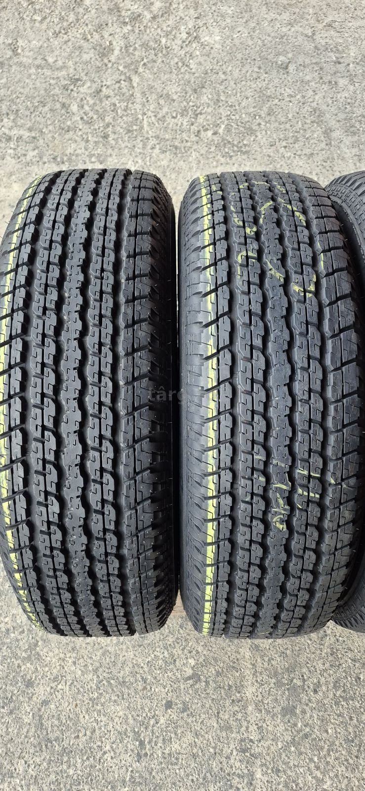 4 anvelope M+S Bridgestone 255/70/18.Pretul este pe bucata. 2