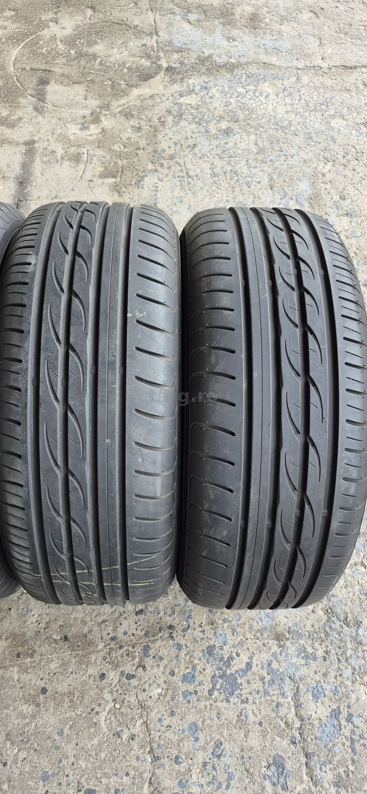 4 anvelope vara runflat ca noi Yokohama 235/50/18.Pretul este pe bucata. 2