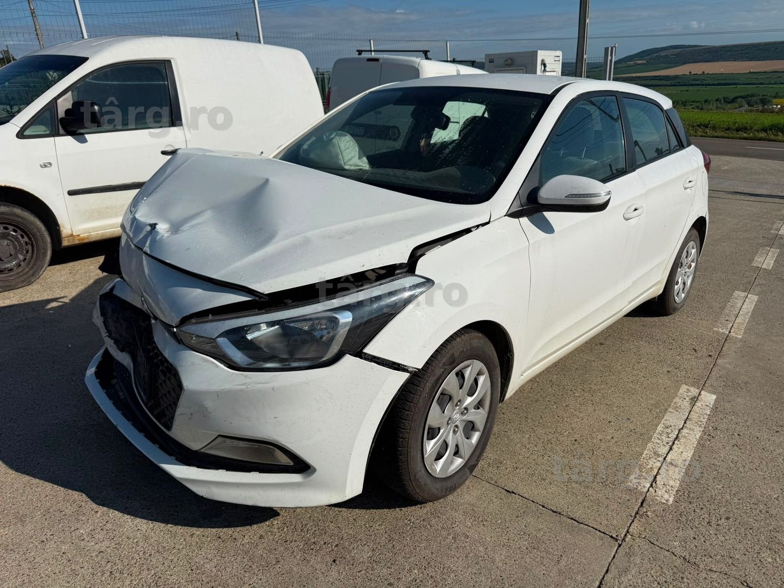 Dezmembrez Hyundai i20 alba 2017 1.2 benzina G4LA volan stanga 150.000 km