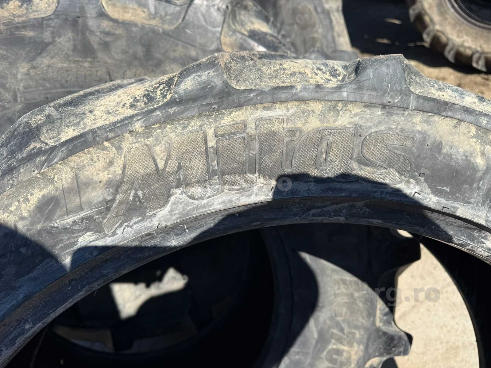 Cauciuc 270/80 R32 3
