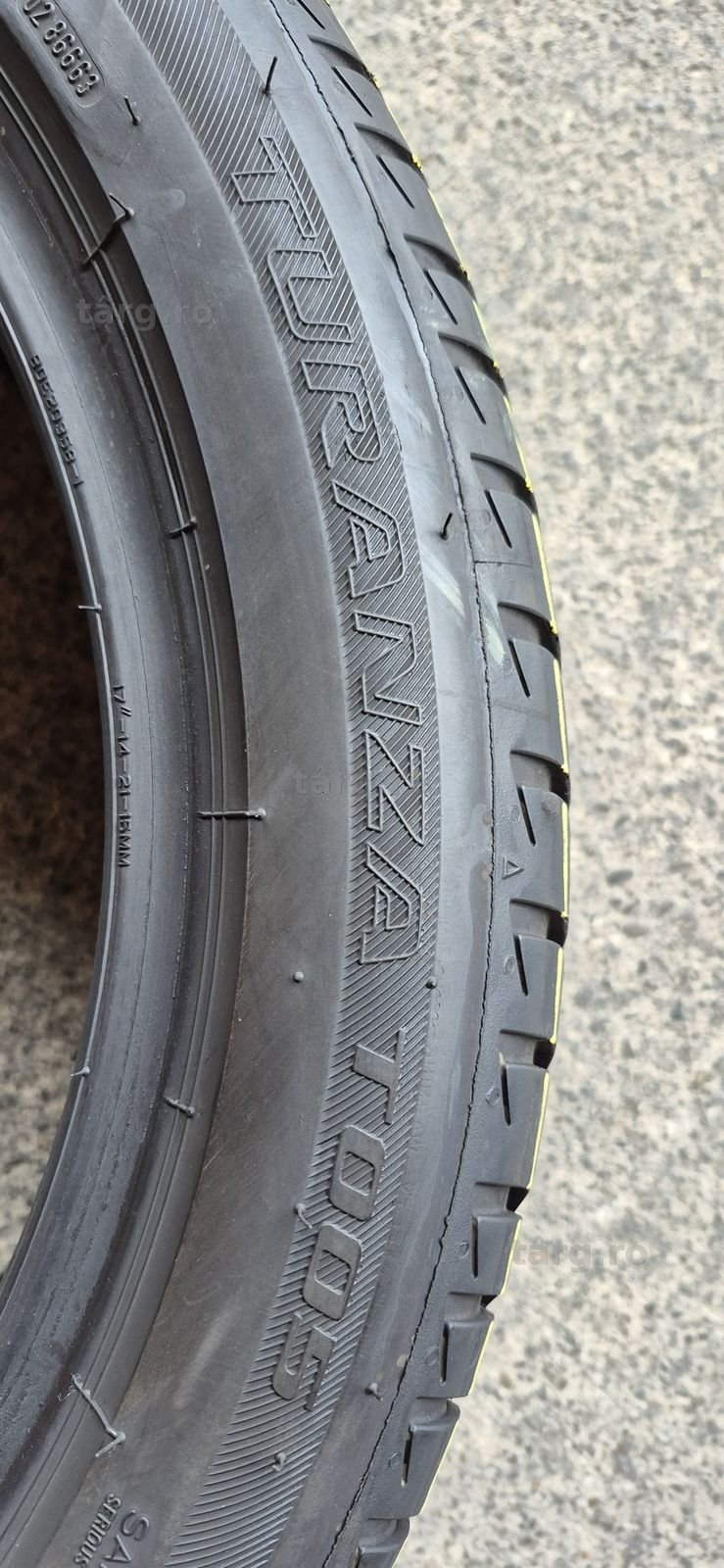 4 anvelope vara Bridgestone 225/45/17.Pretul este pe bucata. 5