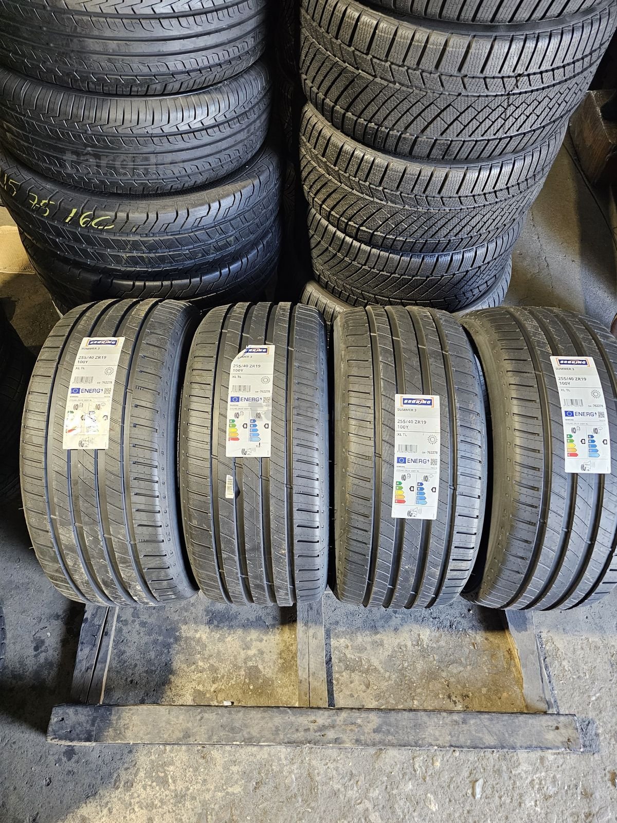 4 anvelope vara noi 255 40 19 Sebring 2026