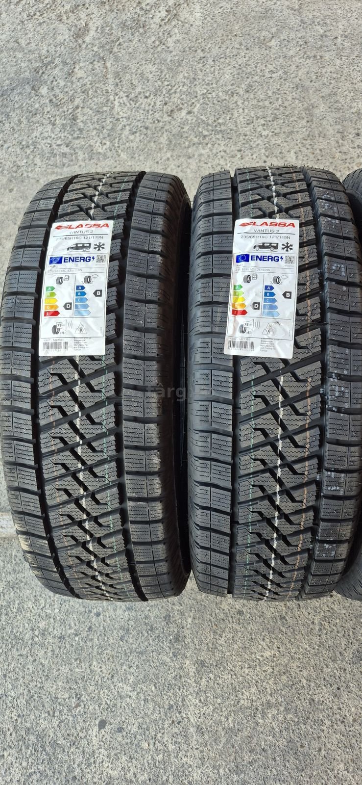 4 anvelope iarna noi Lassa 235/65/16C,indici speciali 121/119N,dot 2025.Pretul este pe bucata. 2