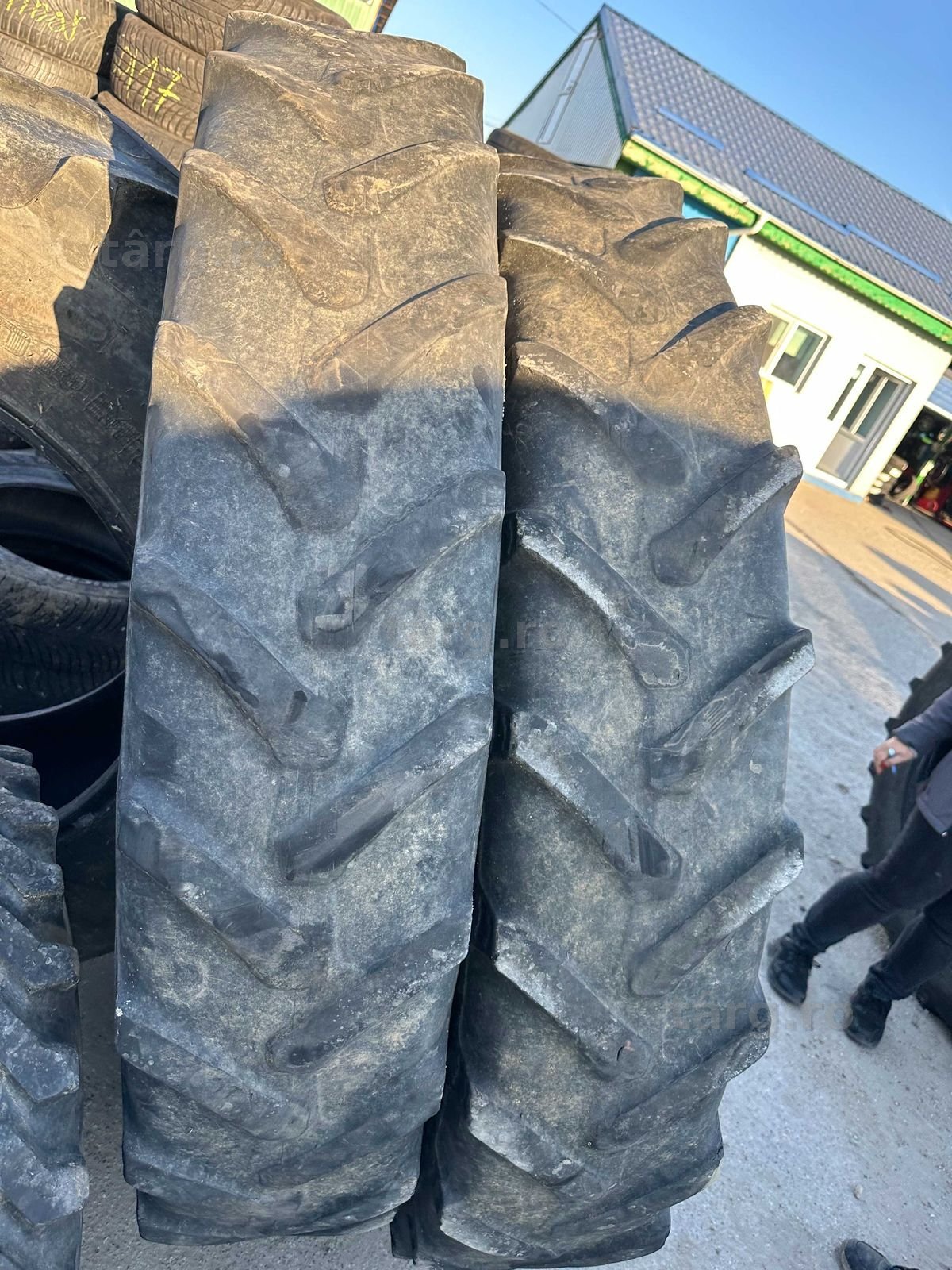 Anvelope sh 12.4 R46