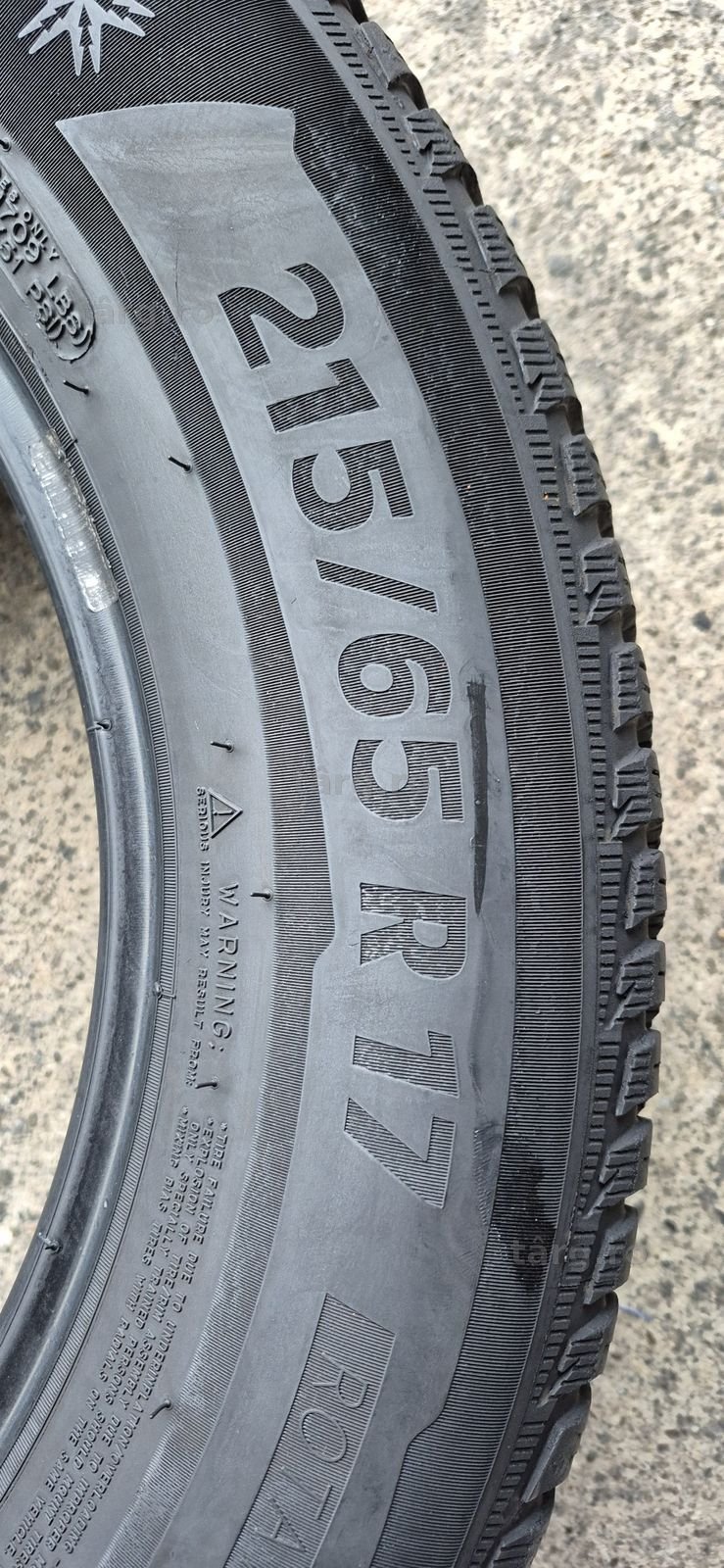 4 anvelope iarna ca si noi Michelin 215/65/17.Pretul este pe bucata. 5