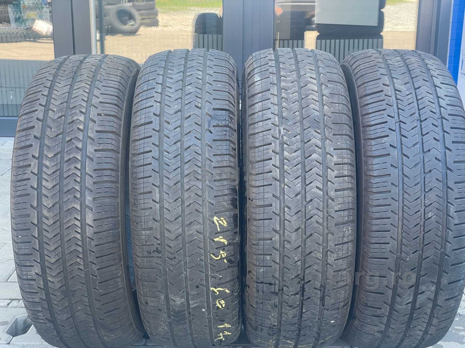 4x 215 60 17c Michelin Agilis