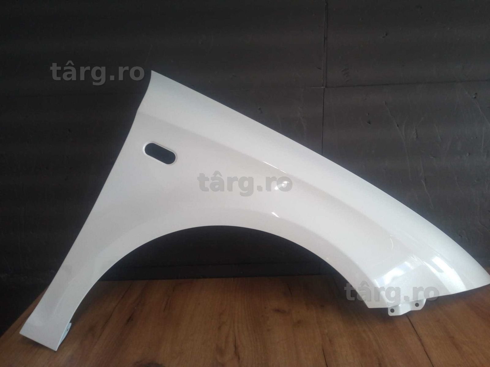 Aripa Fata Dreapta Seat Leon 2005-2009 (LB9A (Alb))