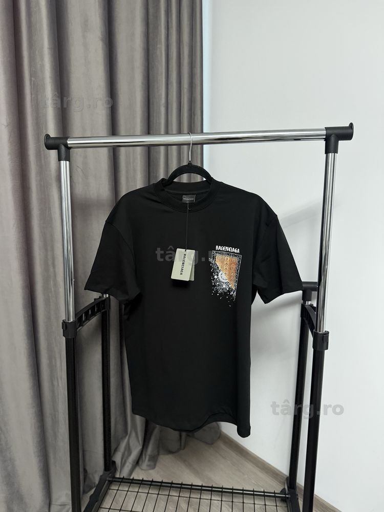 Tricou BALENCIAGA super calitate