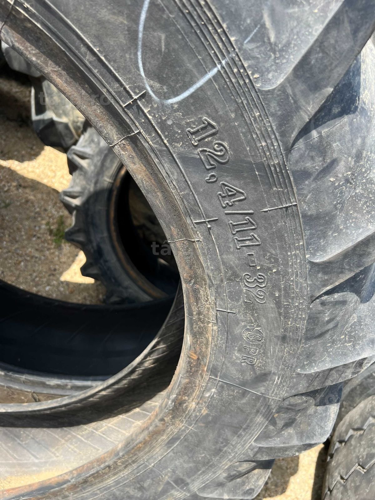 cauciuc de tractor 12.4 R32 2