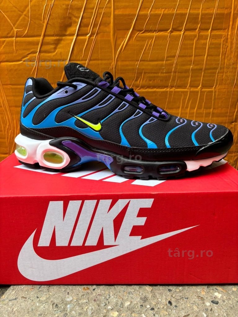 Nike air max plus kaomoji