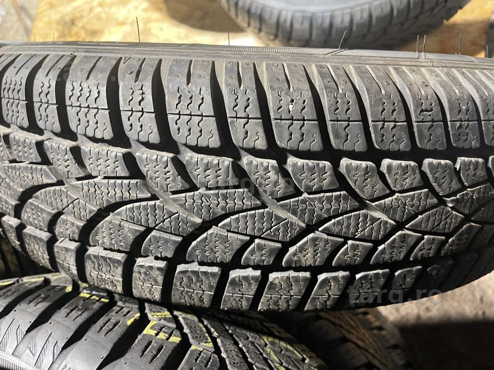 Set de 4 jante R 16 Mini Cooper cu anvelope de iarna Dunlop 7