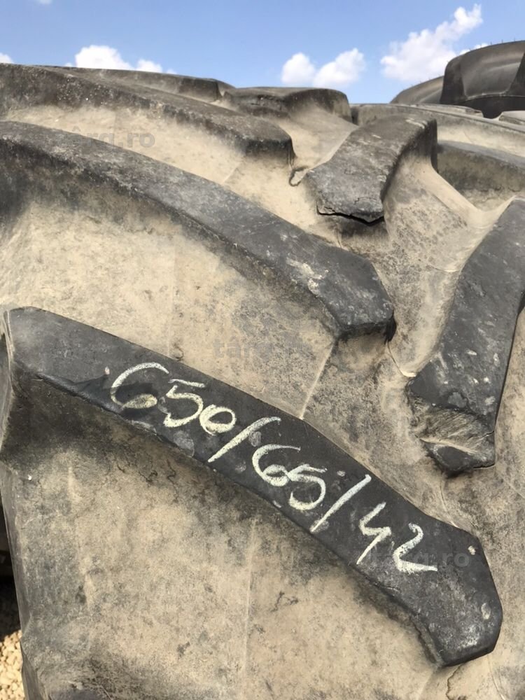 650/65r42 Pirelli 3