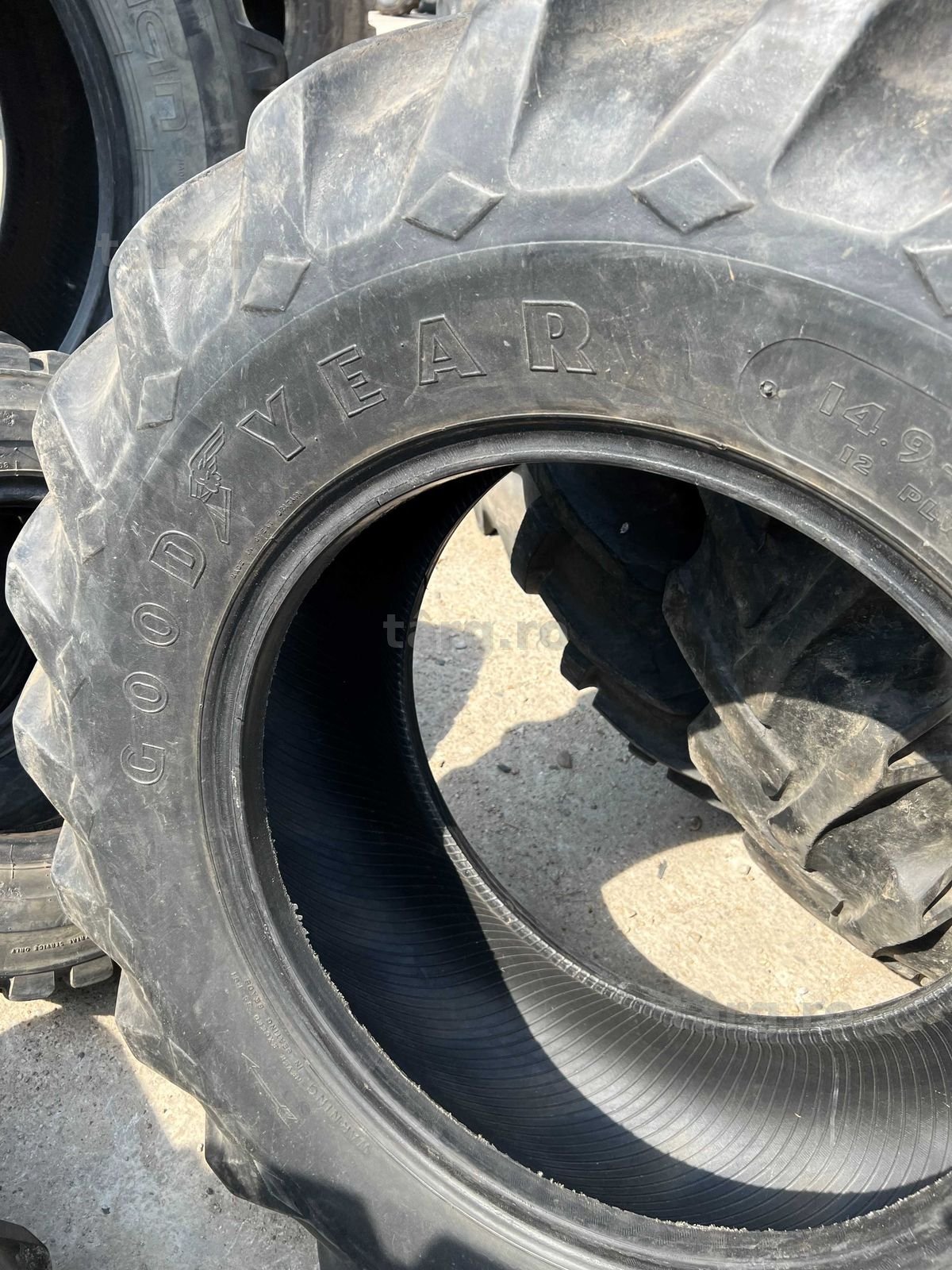 Cauciuc 14.9 R24 Goodyear 3