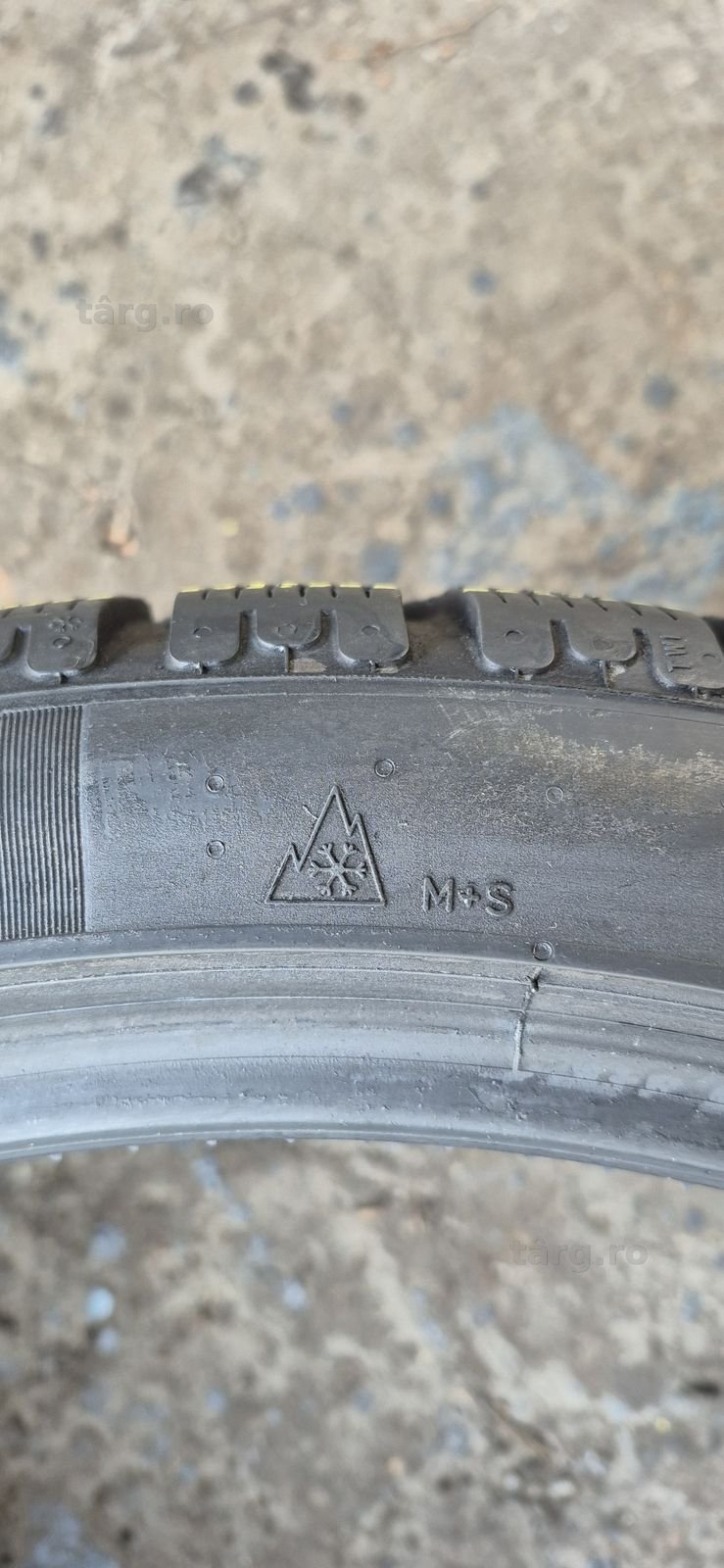 2 anvelope iarna Pirelli 305/30/21.Pretul este pe bucata. 6