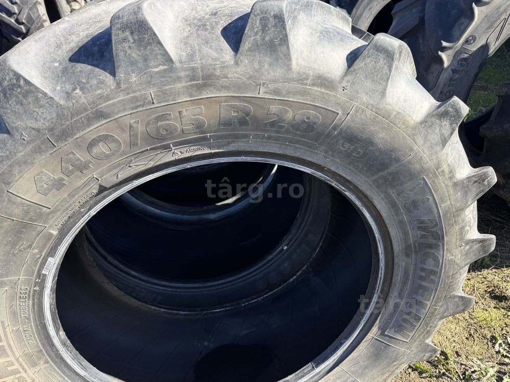 440/65r28 michelin 4