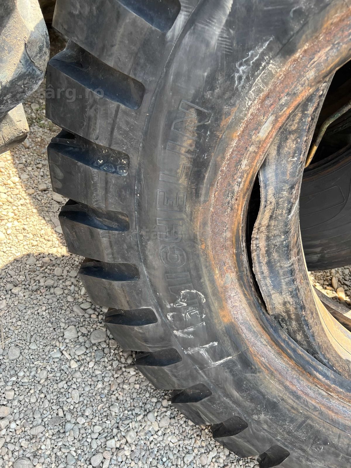 Cauciuc 12.00 R24 Michelin 3