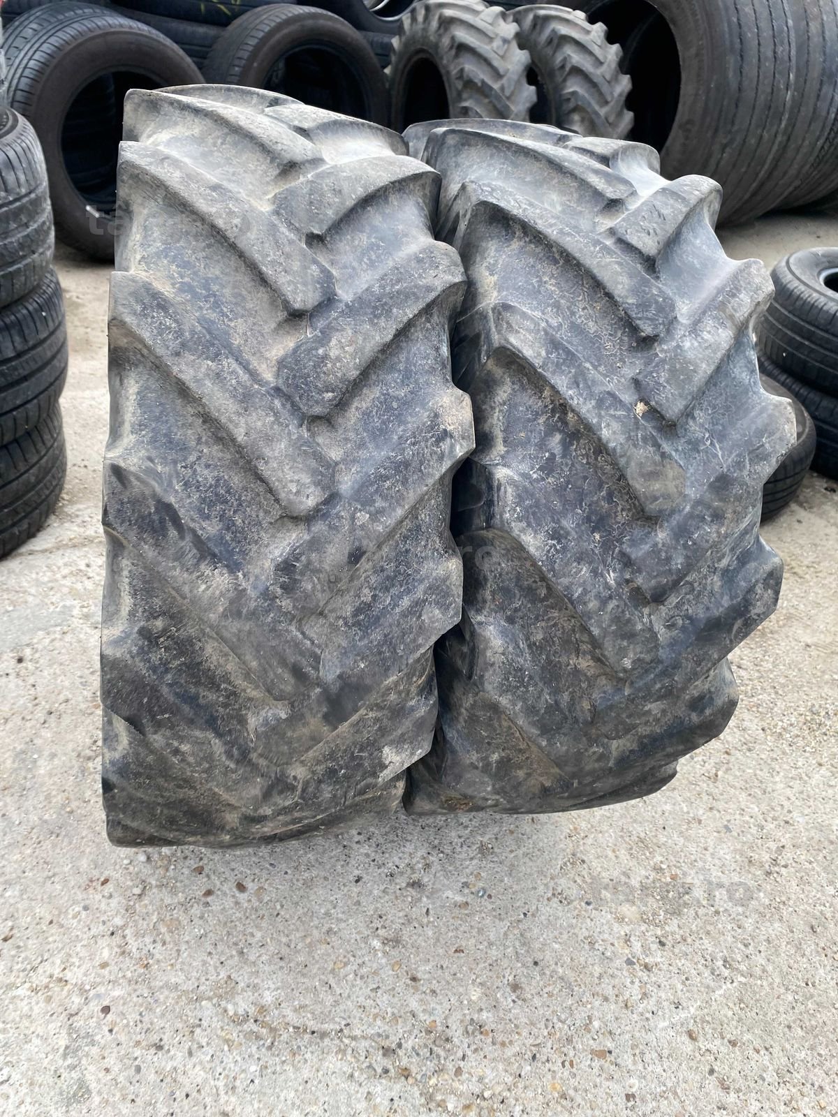 Anvelope 275.70 R16