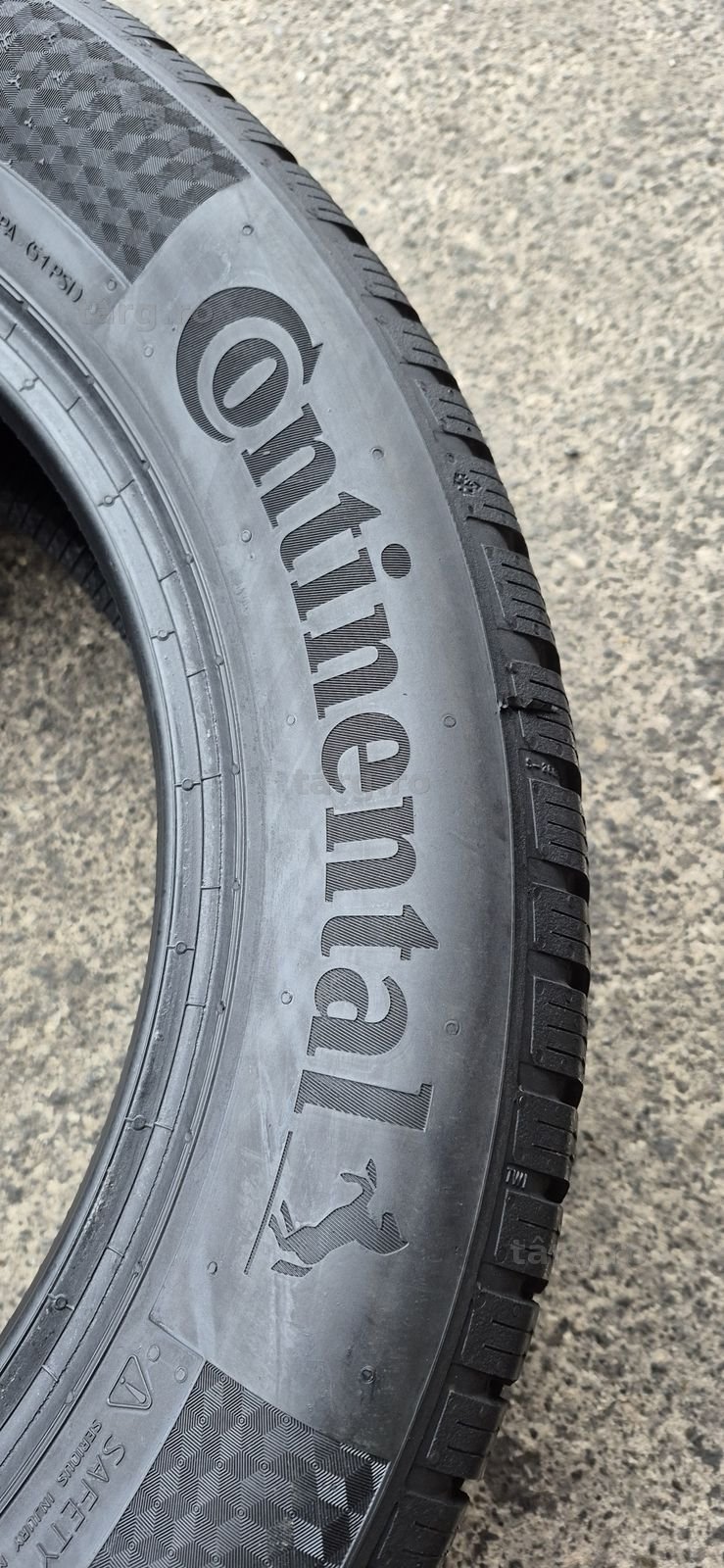 4 anvelope iarna ca si noi Continental 235/55/17.Pretul este pe bucata 4
