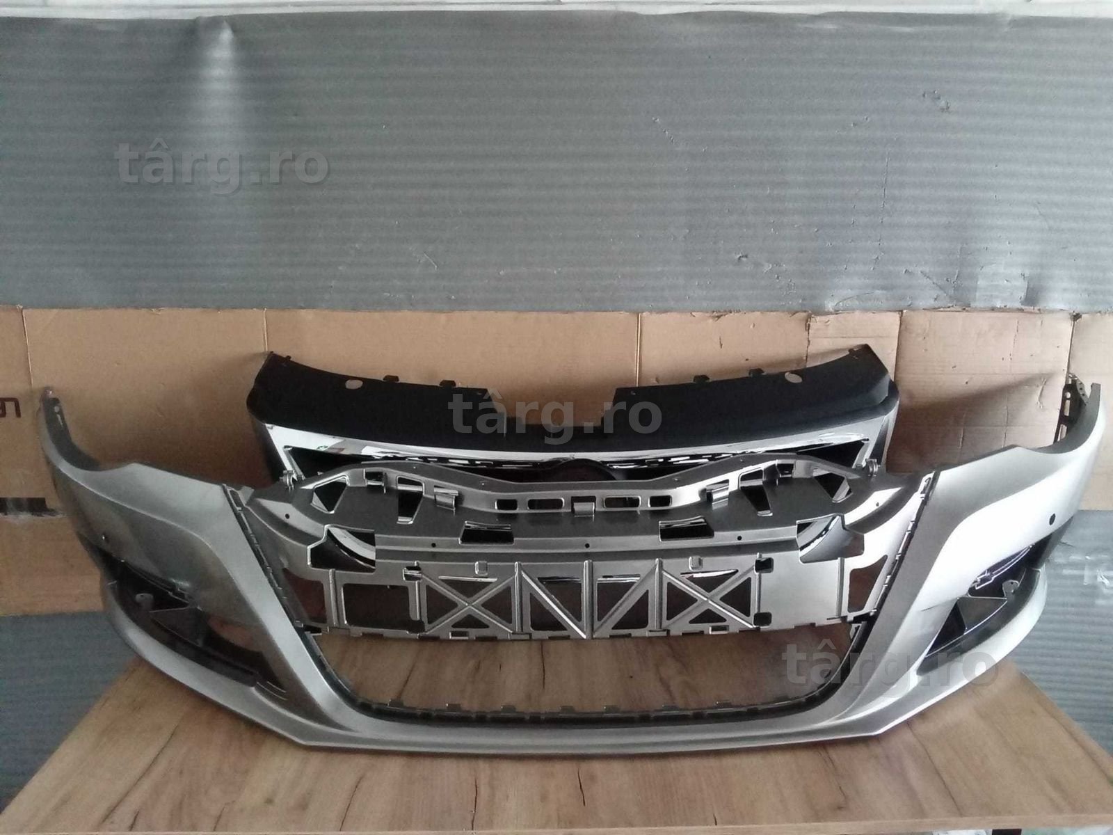 Pachet Bara&Grila Radiator Fata VW Passat CC 08-12 (LC8Y (Auriu))