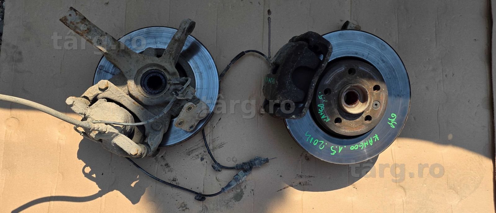 Fuzeta stanga / dreapta Renault Kangoo 2 1.5 DCI 2013 / 2014 2015 / 2016 / 2017 2018