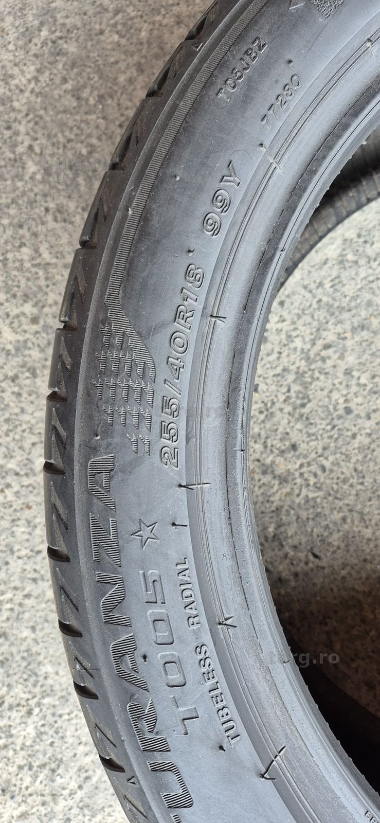4 anvelope vara Bridgestone,fata 225/45/18,spate 255/40/18.Pret/bucata 7