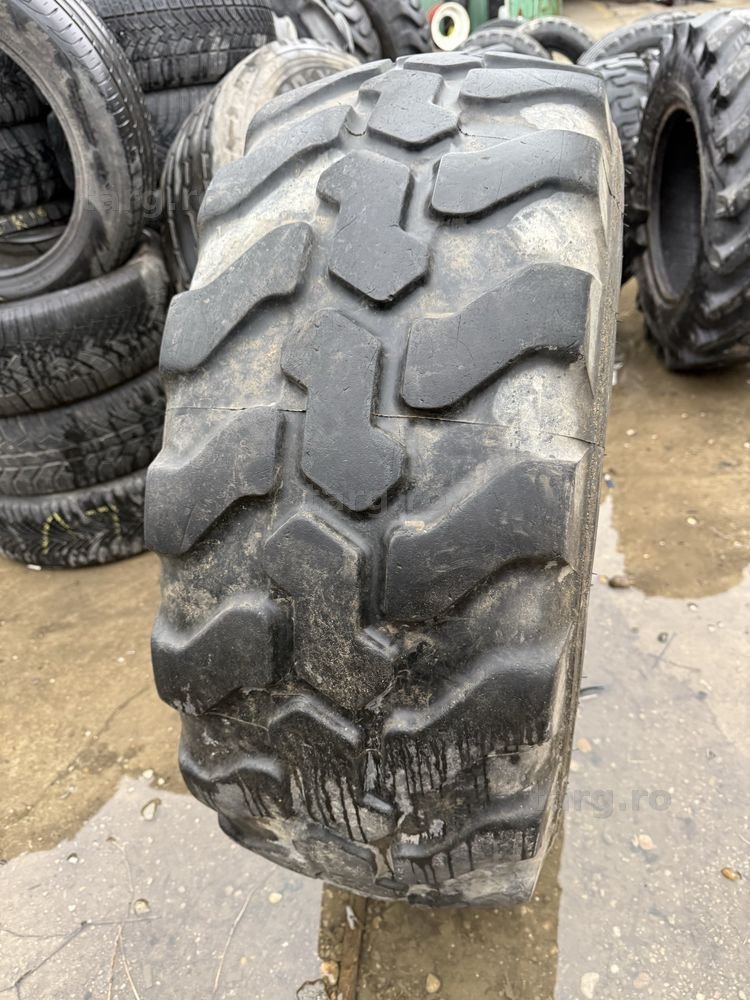 365/70r18 mitas