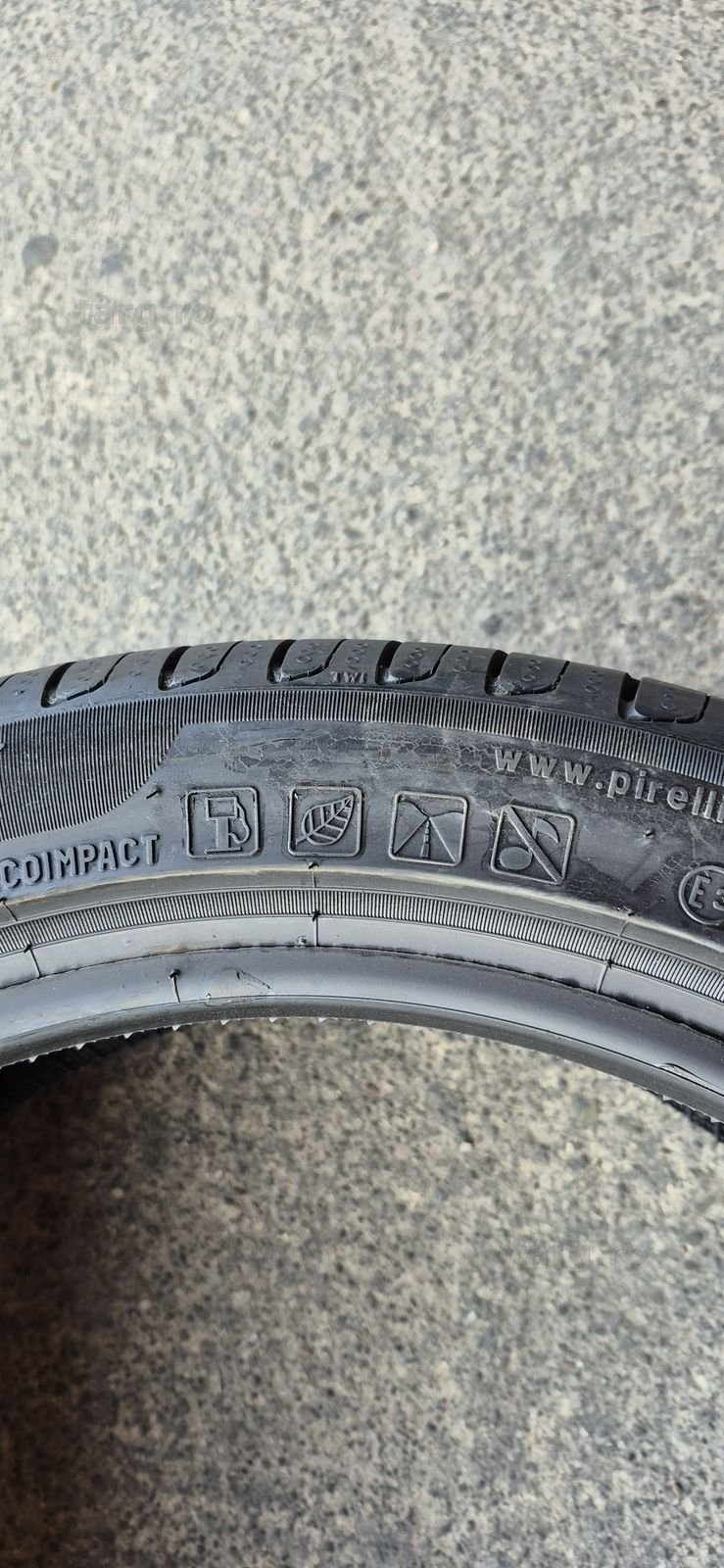 4 anvelope vara noi Pirelli 215/45/17.Pretul este pe bucata. 8