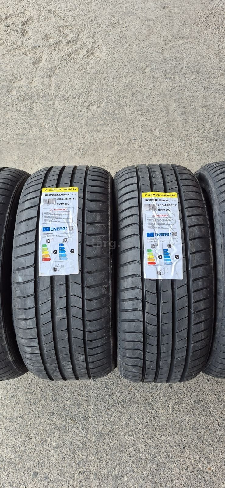 4 anvelope vara noi Blackarrow 235/45/17,dot 2025.Pretul este pe buc. 2