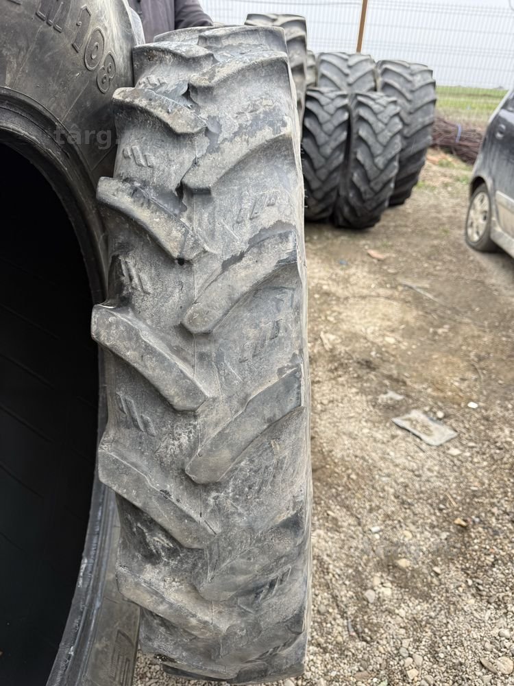 230/85r32 kleber