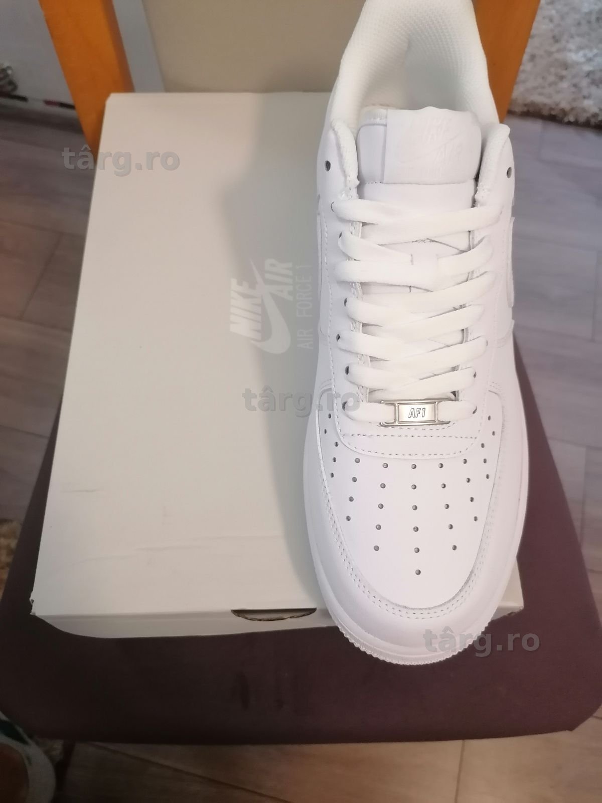 Nike air force 1 low triple white 2