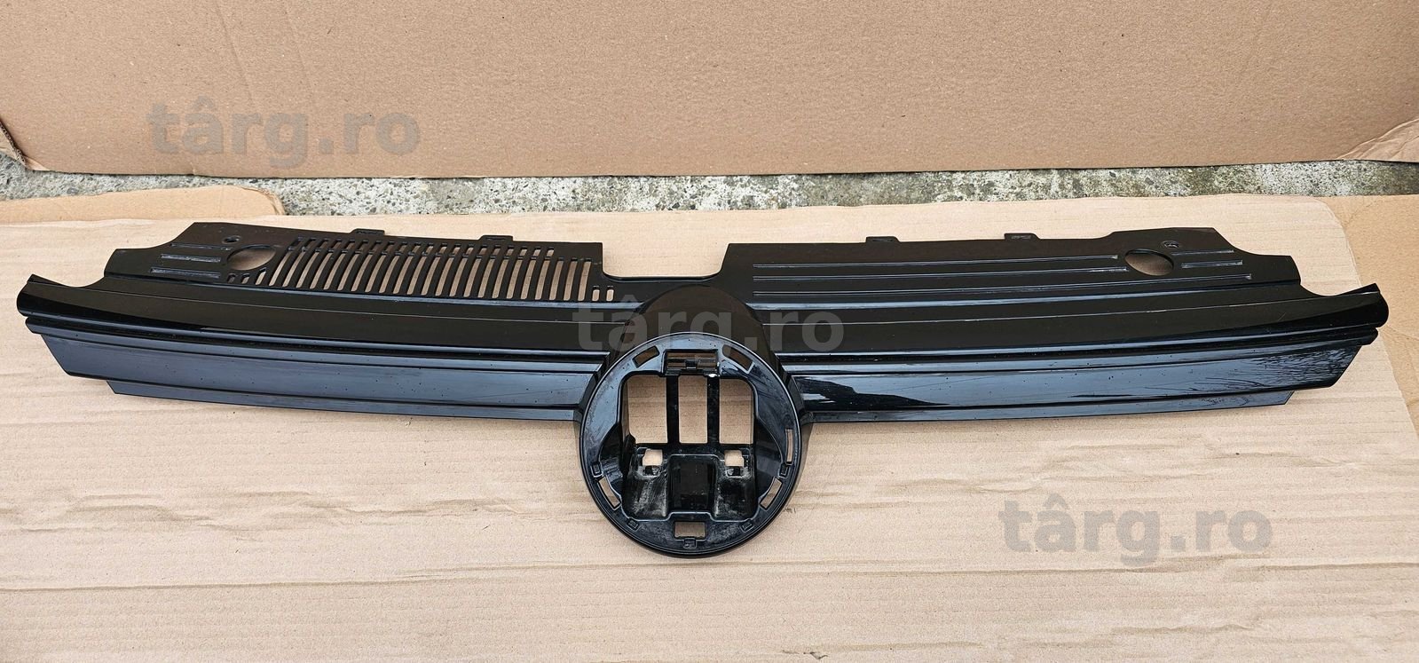 Grila radiator Vw Golf 8 / 2020 / 2021 / 2022 2023