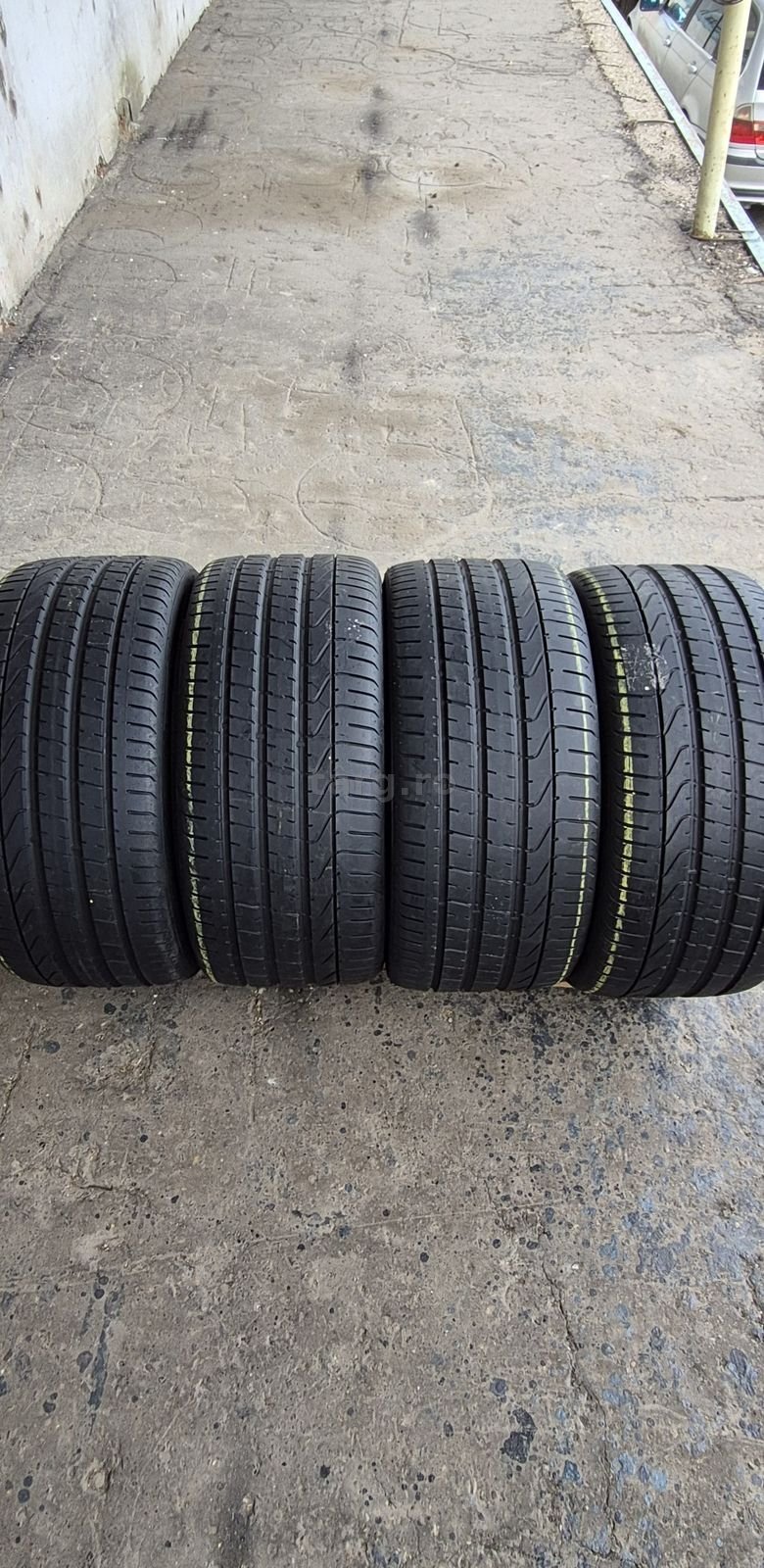 4 anvelope vara ca noi Pirelli 295/35/21,dot 2023.Pretul este pe bucata.