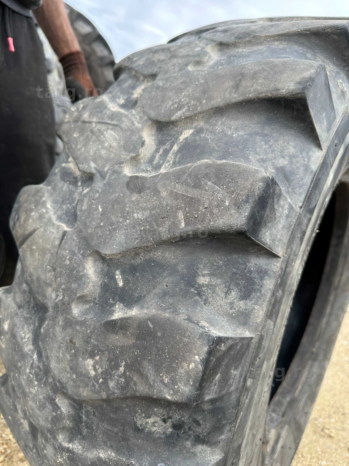 Cauciuc 12.5 r18 4