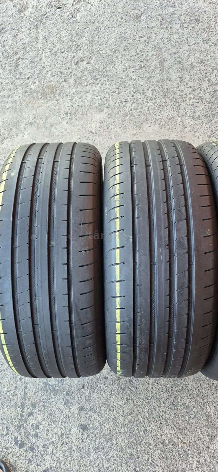 4 anvelope vara Goodyear,fata 245/45/18,spate 275/40/18.Pretul este pe bucata. 2