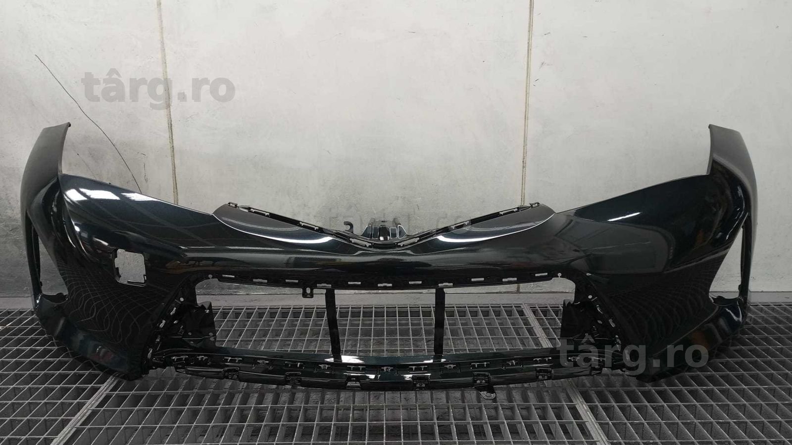 Bara Fata Toyota Auris 2013-2015 (1H2 (Negru))