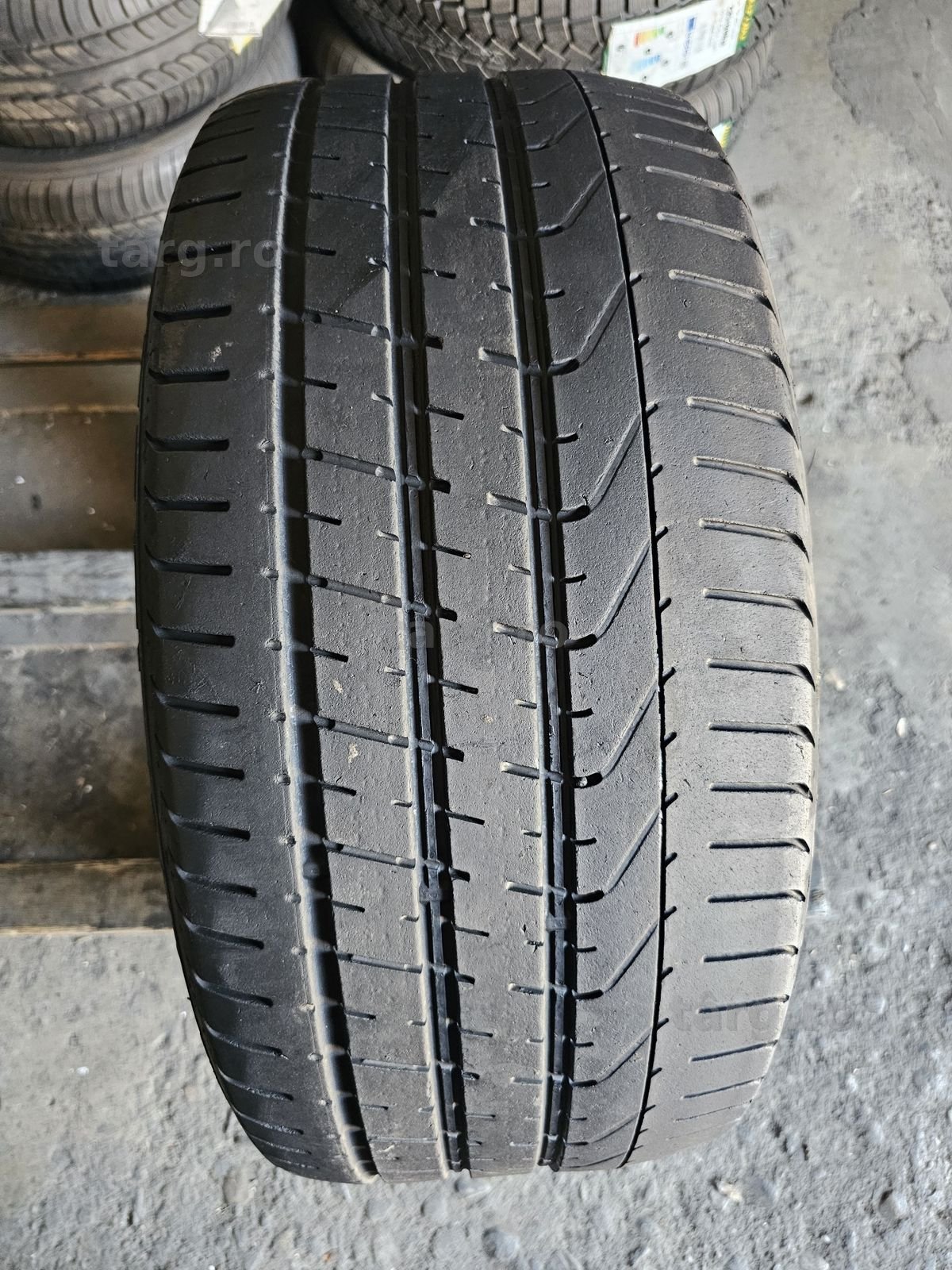 1 anvelopa vara 275 35 21 Pirelli Pzero