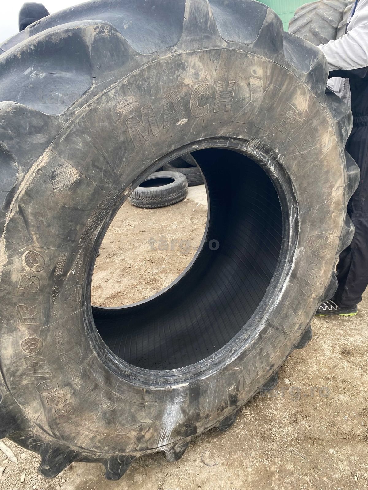 600,70 R30 Michelin 4