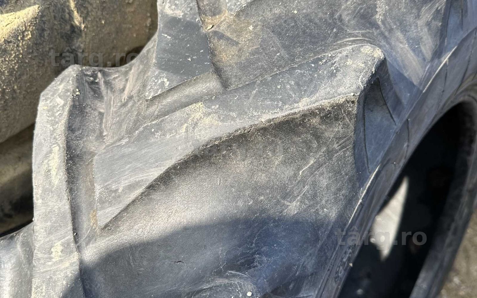 Cauciuc 11.2 R24 Continental 4