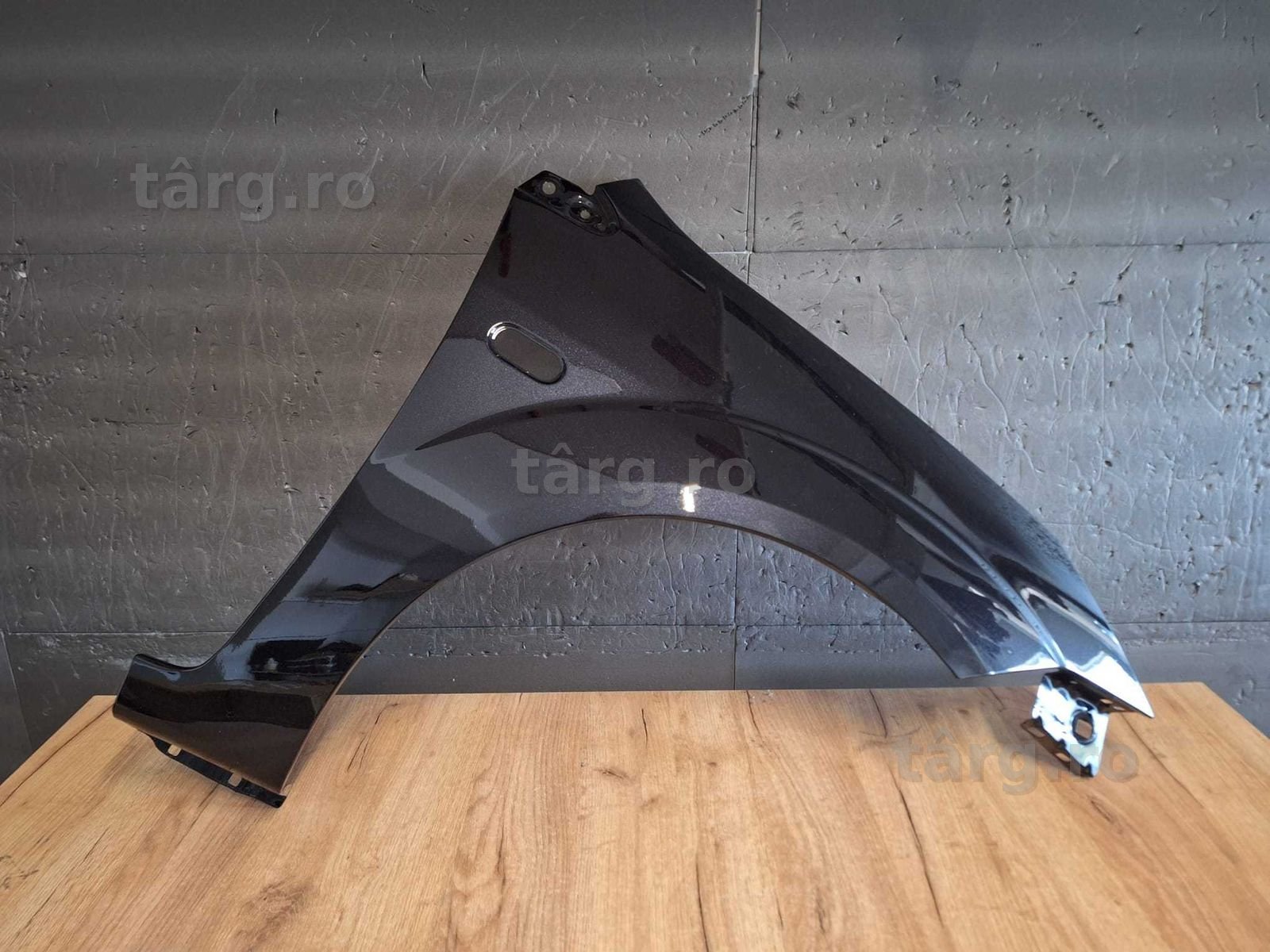 Aripa Fata Dreapta Ford Fiesta 2002-2008 (Black Panther (Negru))