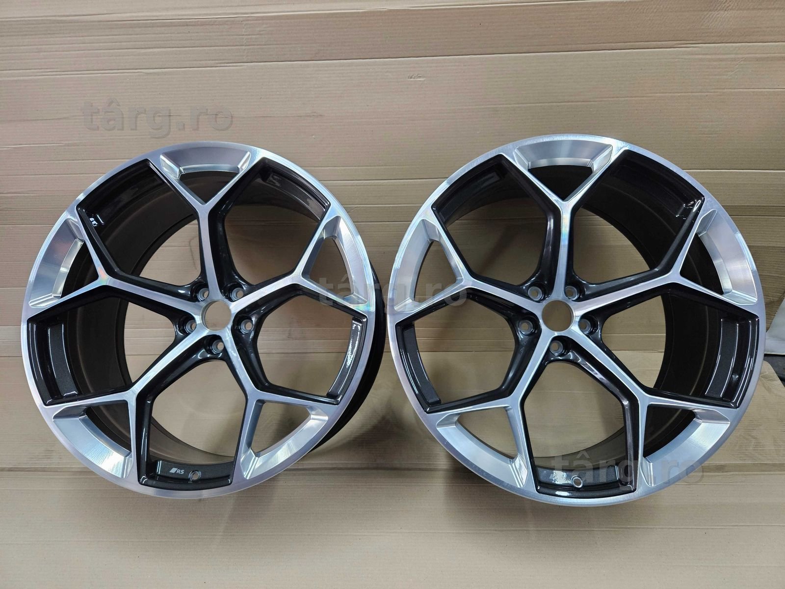Jante Aliaj Originale  AUDI Q8 RS R23 J10,5XR23 ET18