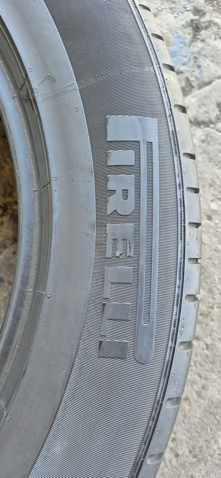 4 anvelope vara Pirelli 275/50/20.Pretul este pe bucata. 4