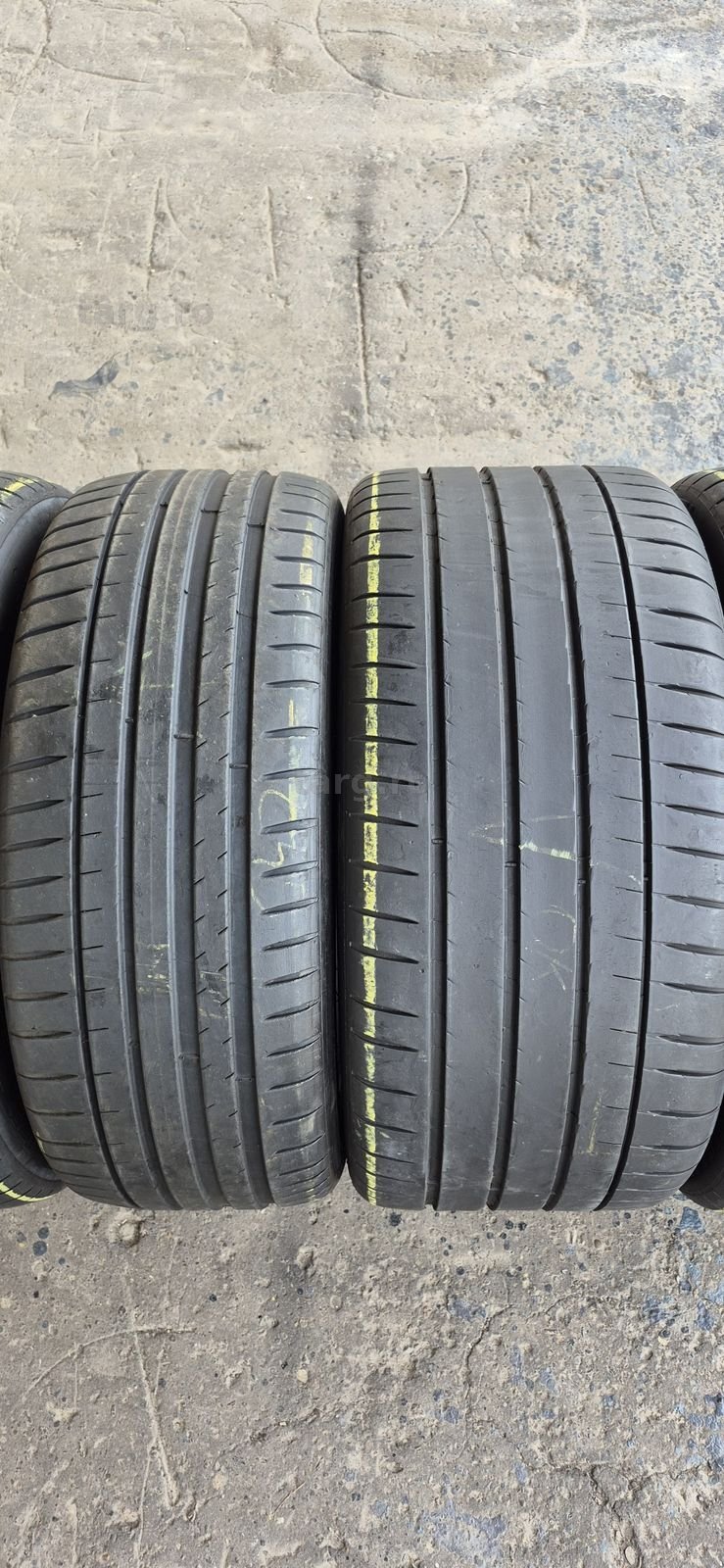 4 anvelope vara Michelin,fata 245/45/19,spate 275/40/19.Pretul este pe bucata. 2