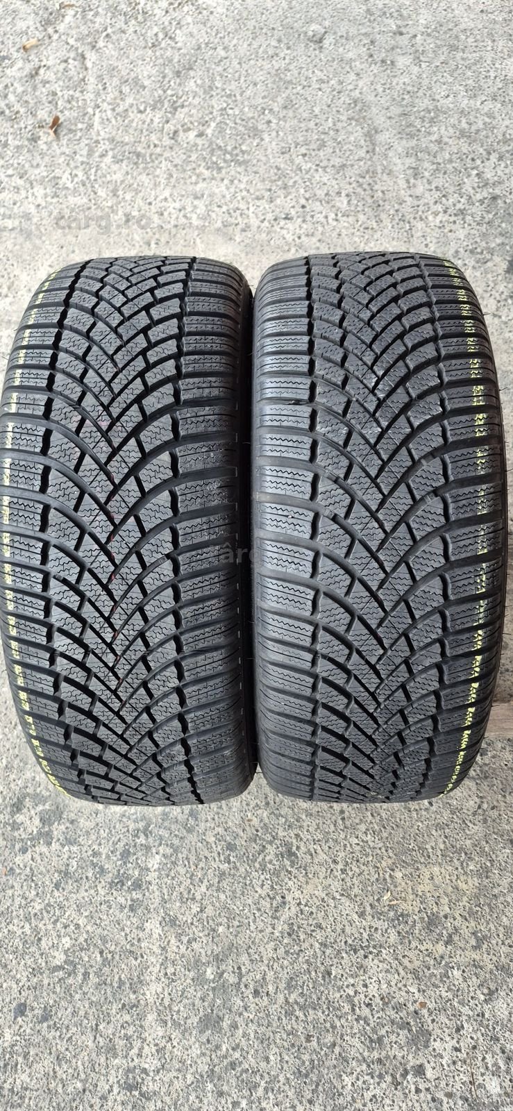 2 anvelope iarna ca noi runflat Bridgestone 225/45/18.Pret/buc
