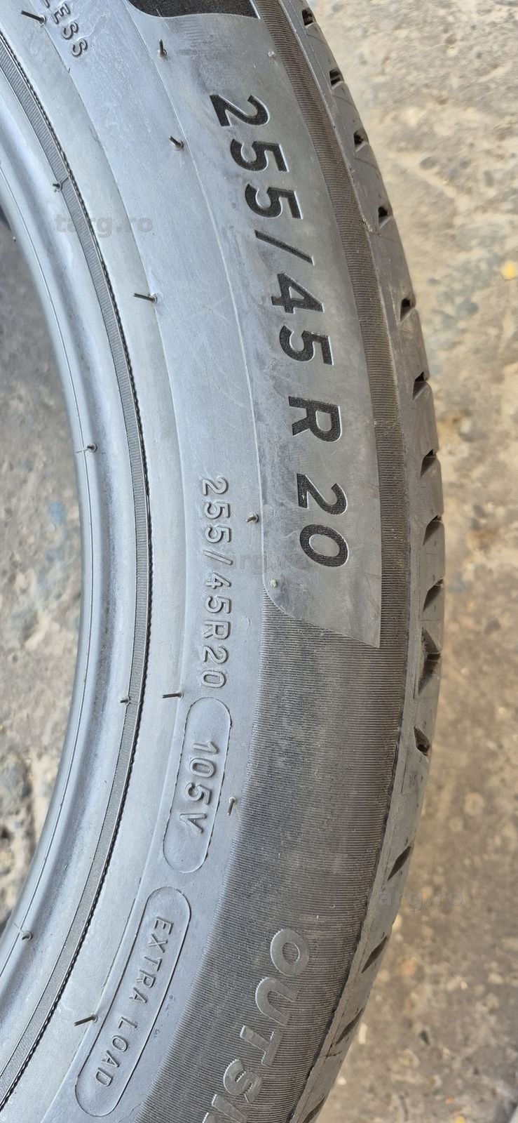 4 anvelope vara ca noi,fata Michelin 255/45/20,spate Dunlop 285/40/20.Pretul este pe bucata 4
