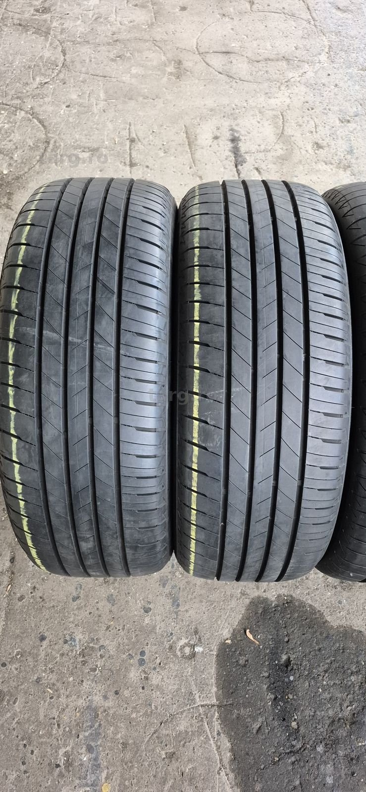 4 anvelope vara Bridgestone 255/45/20,dot 2023/2024.Pret/bucata 2