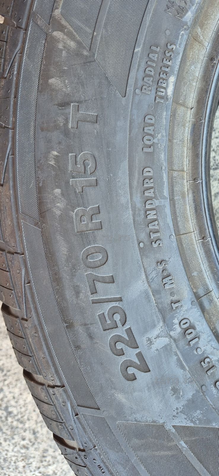 4 anvelope M+S noi Continental 225/70/15.Pretul este pe bucata. 6