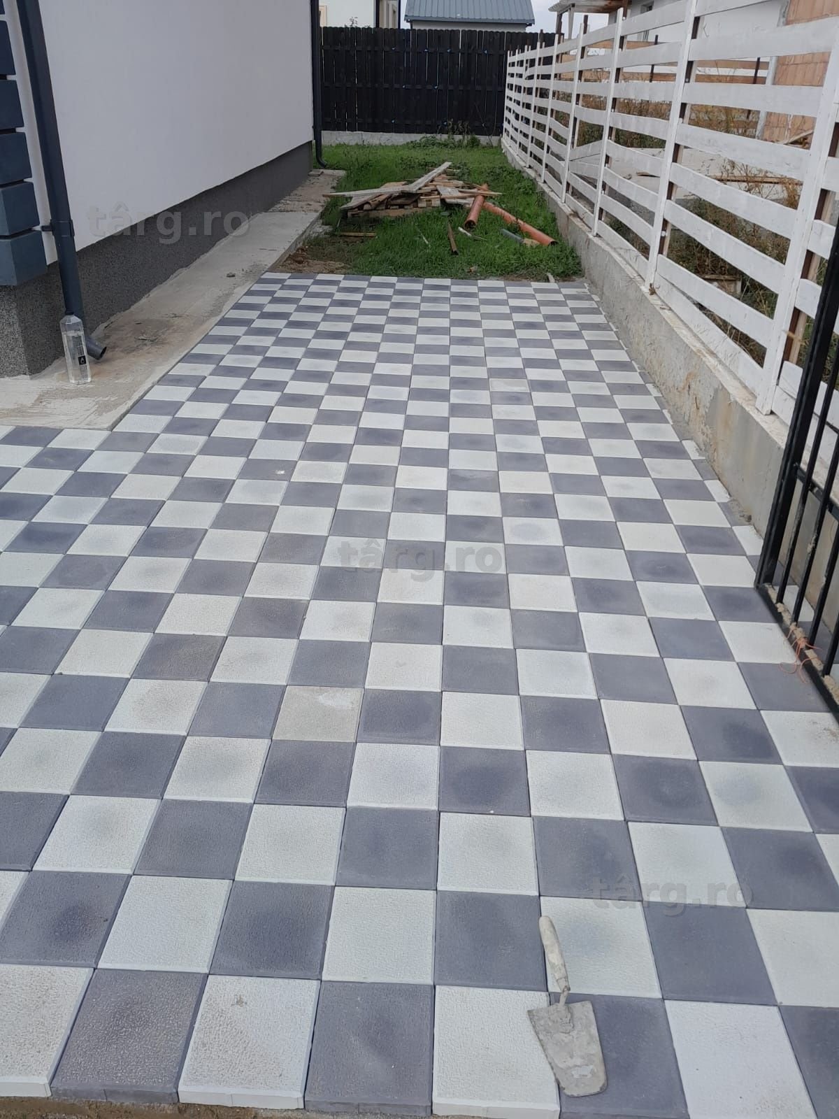 Dale pentru pavaje model 20x20 texturat Oferim montaj pavele