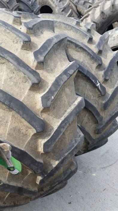 540/65r28 Pirelli 2