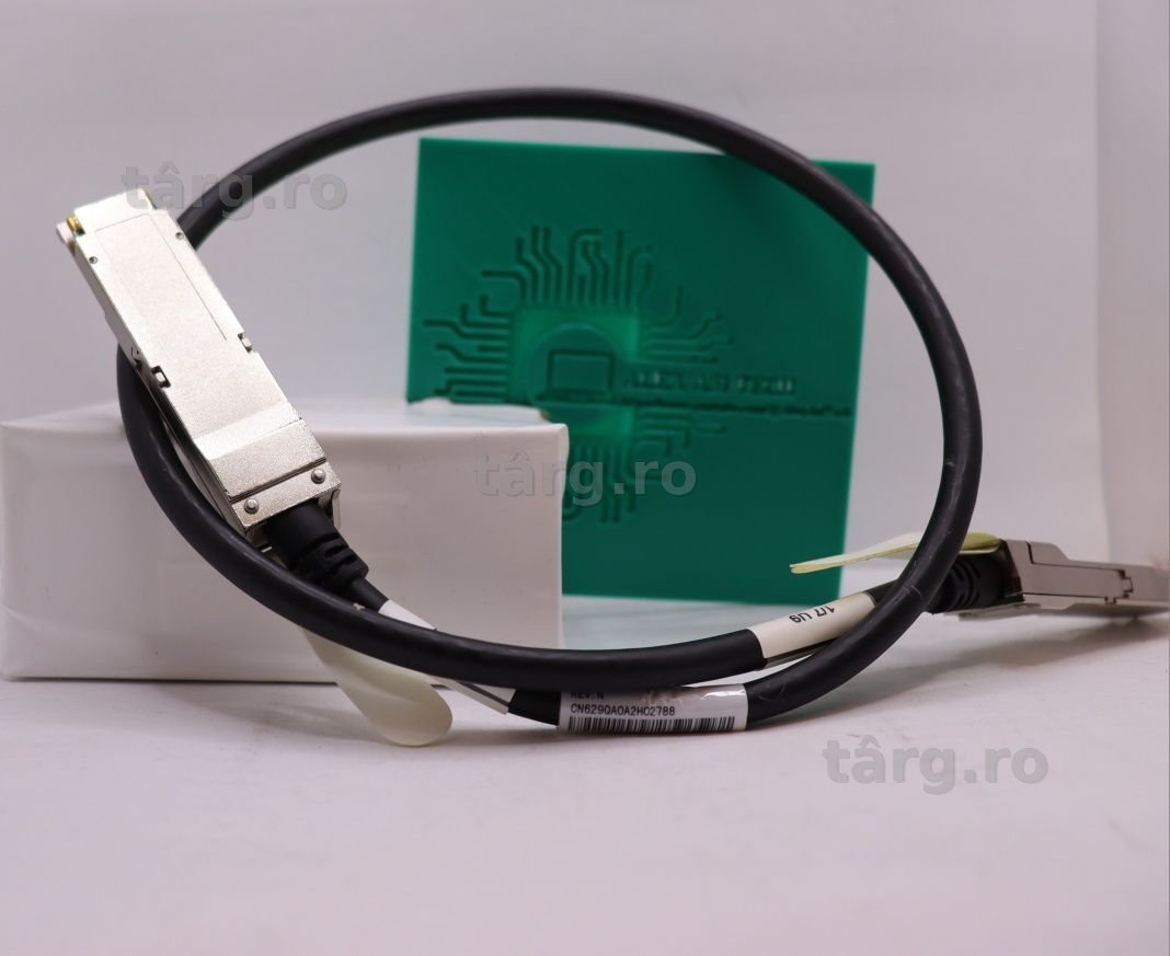 Cablu DAC Copper Qsfp+ 40Gb Amphenol 10093084-2010HFLF QSFP+ 0.8 m