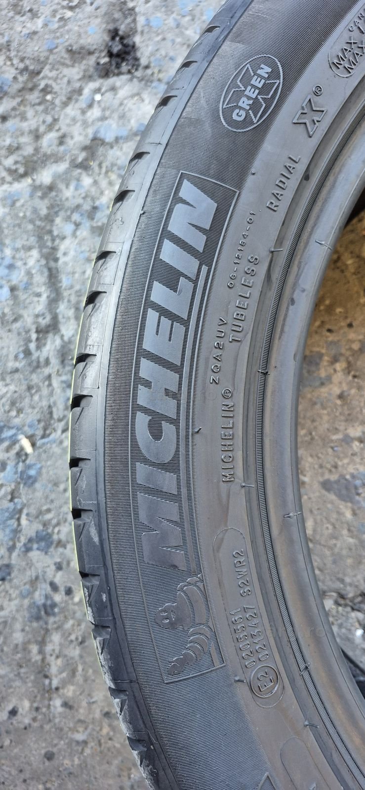 4 anvelope vara Michelin 225/50/18.Pretul este pe bucata. 4